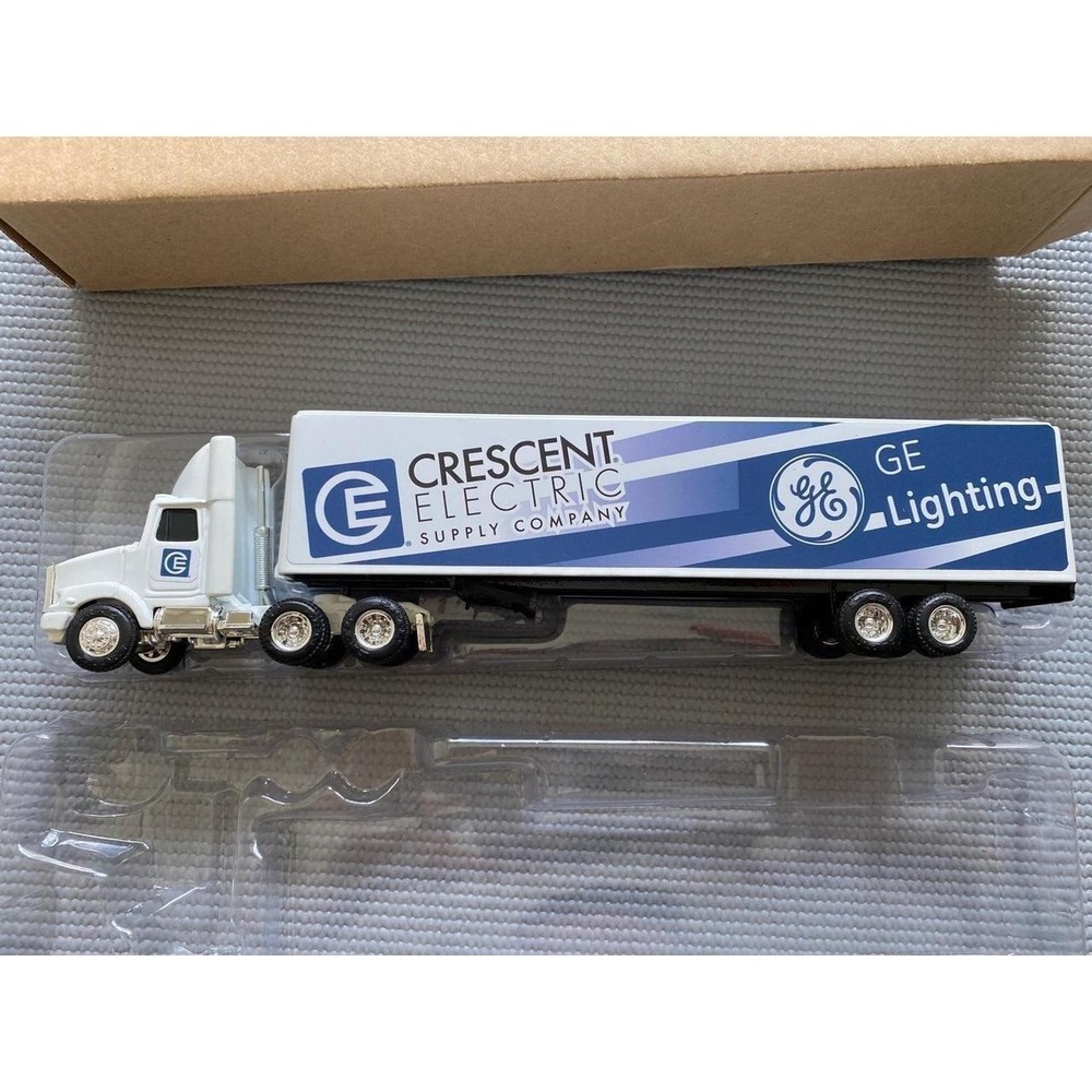 NIB 2007 GE Crescent Electric Metal Truck Model Toy